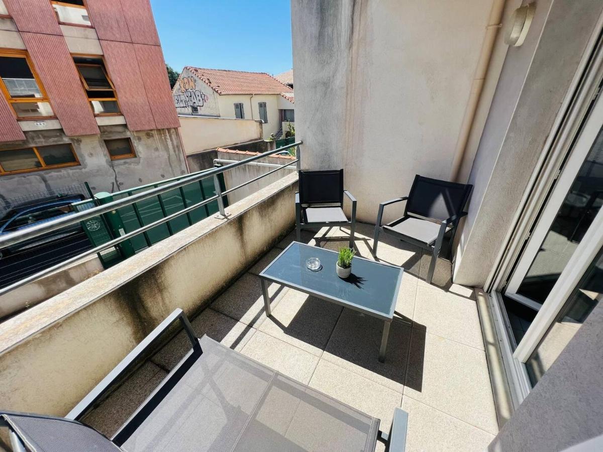 Appartamento Studio le 2, Free Parking, Free WIFI, Transports Nîmes Esterno foto