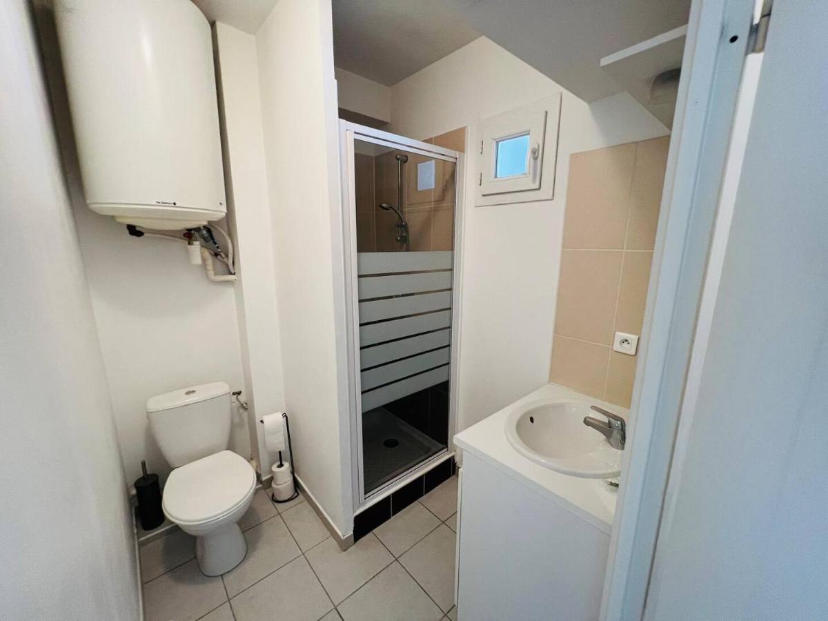 Appartamento Studio le 2, Free Parking, Free WIFI, Transports Nîmes Esterno foto