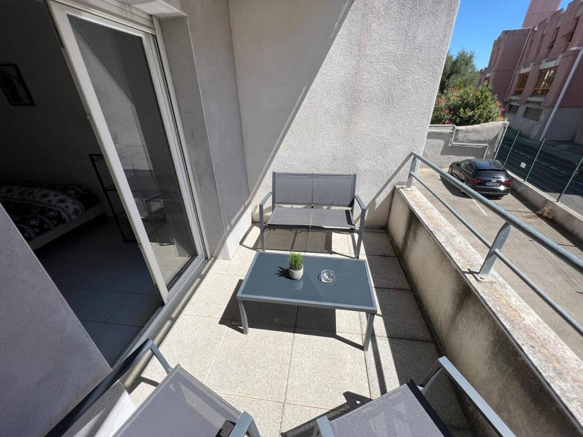 Appartamento Studio le 2, Free Parking, Free WIFI, Transports Nîmes Esterno foto